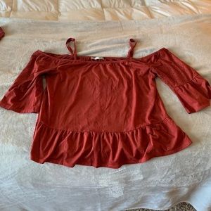 Suede-like off the shoulder peplum top size Large